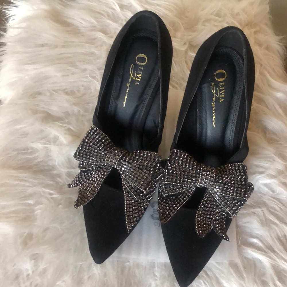 Olivia Jaymes Gorgeous Black Faux Suede Pumps with Rhinestone Bow Design! Sz 8.5